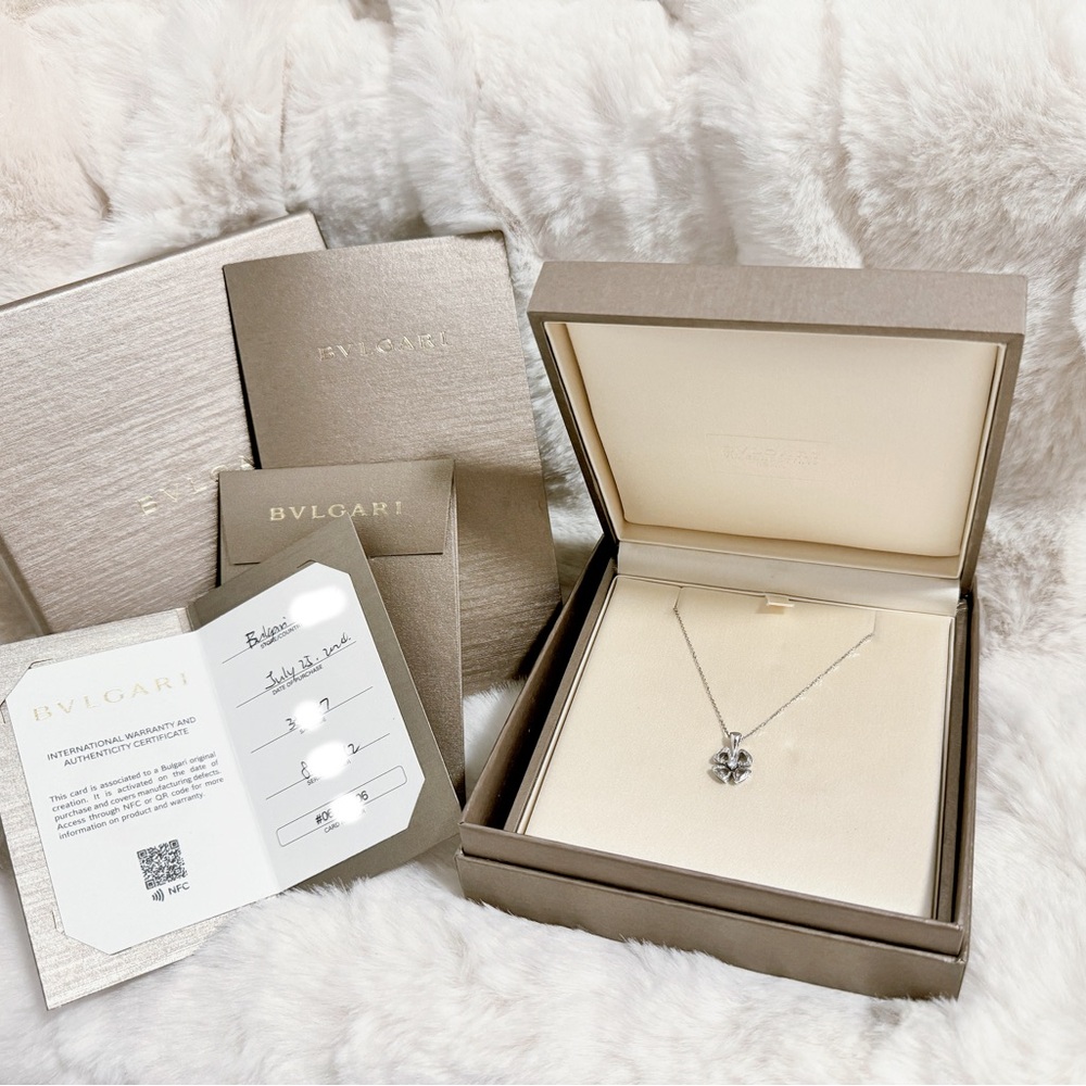 Bulgari White Gold Fiorever Necklace